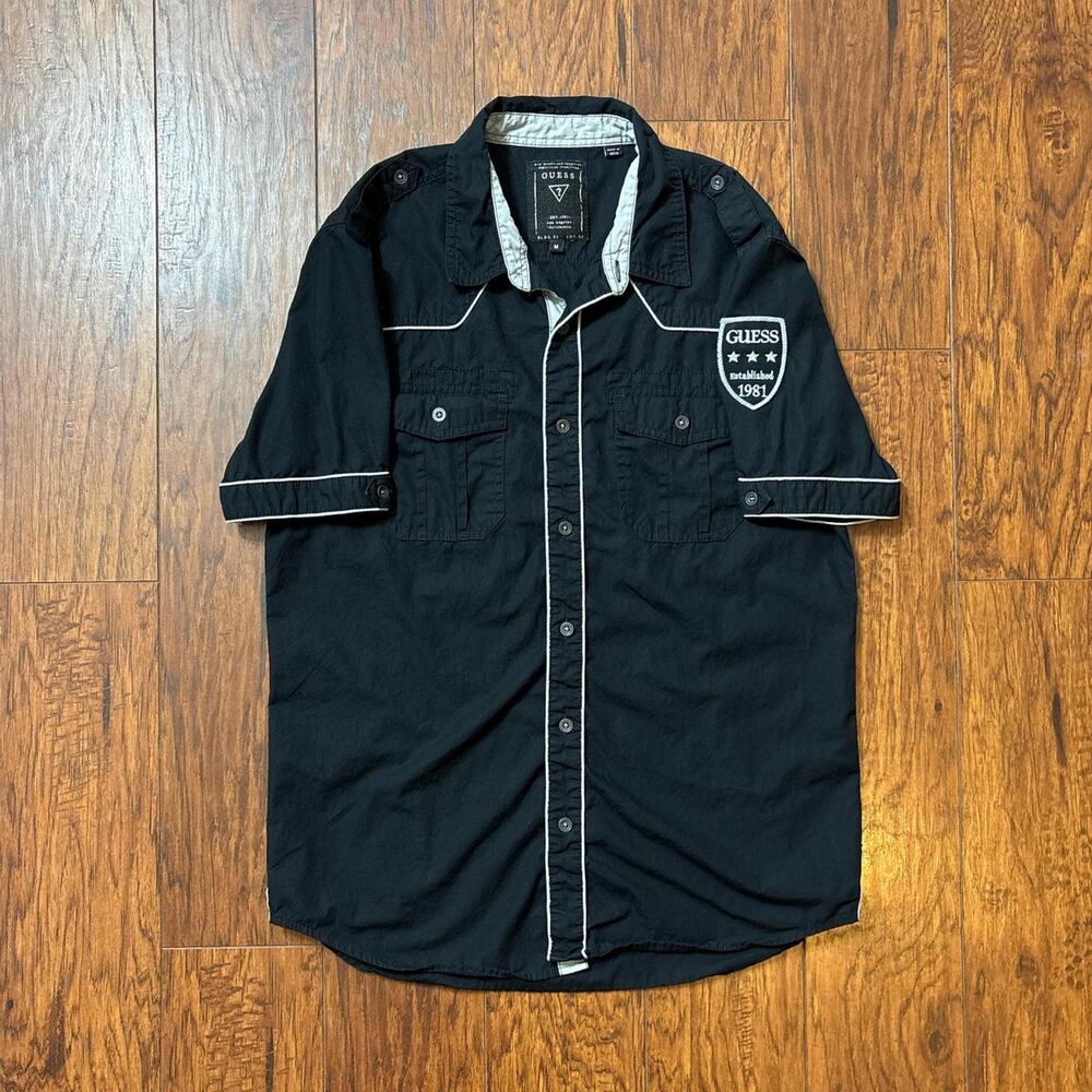Vintage Guess Men's Y2K Black Collared Short Sleeve Button Up Shirt Size M